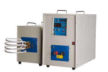 Machine à haute fréquence d'équipement de traitement thermique de l'induction 70KW pour la pièce forgéee de faible diamètre