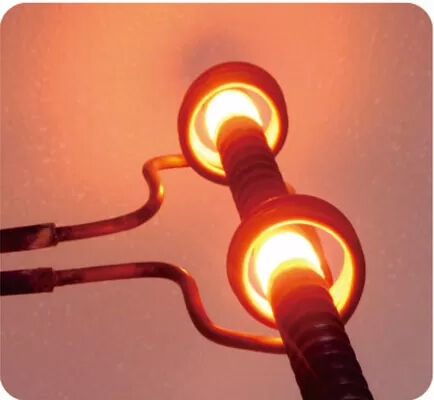 Machine de chauffage par induction à inducteur de type à noyau divisé offrant une durée de vie supérieure à 50 000 heures, conçue pour le traitement thermique