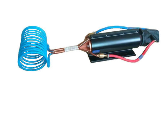 Équipement de chauffage par induction pour le traitement thermique des métaux